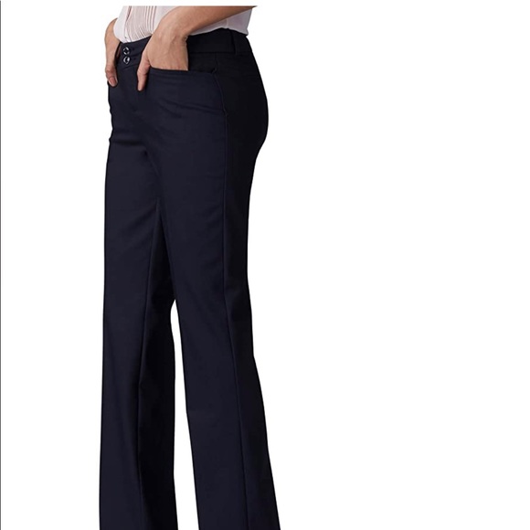 NWT Secretly Shapes Regular Fit Straight Leg Pant - Picture 2 of 2